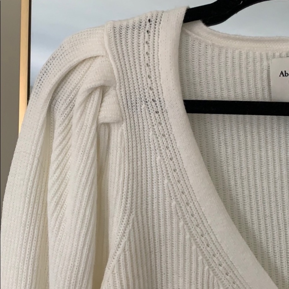 A&F sweater. GUC. No flaws or holes. - Picture 8 of 8